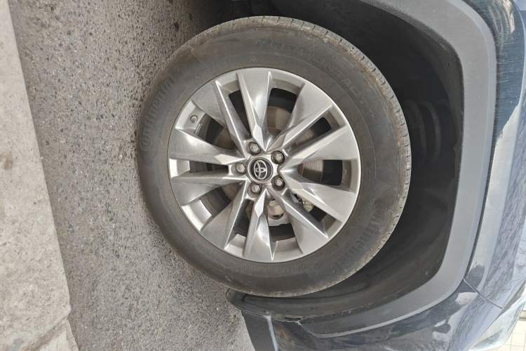 Used Toyota Wildlander 2020 Dual-Motor 2.5L E-CVT Four-Wheel Drive Luxury Edition Right Front Wheel Hub