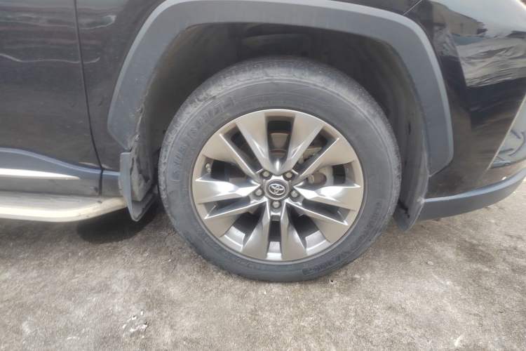 Used Toyota Wildlander 2020 2.0L CVT Two-Wheel Drive Luxury Edition Right Front Wheel Hub