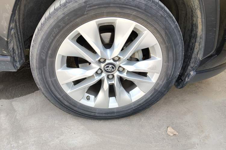 Used Toyota Wildlander 2020 2.0L CVT Two-Wheel Drive Leading Edition Right Front Wheel Hub