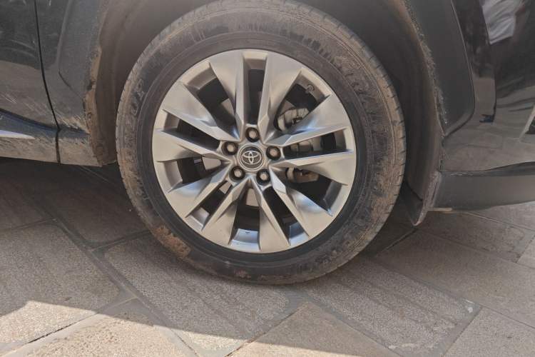 Used Toyota Wildlander 2020 Dual-Motor 2.5L E-CVT Four-Wheel Drive Luxury Edition Right Front Wheel Hub