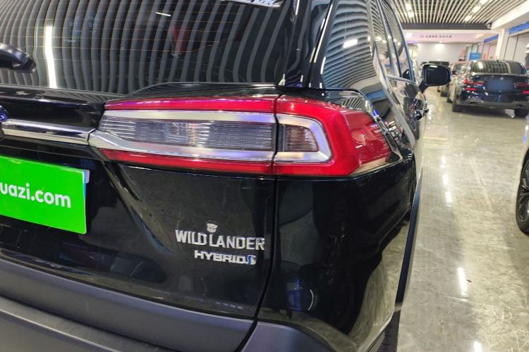Used Toyota Wildlander 2020 Dual-Engine 2.5L E-CVT Two-Wheel Drive Luxury Edition Right Rear Taillight