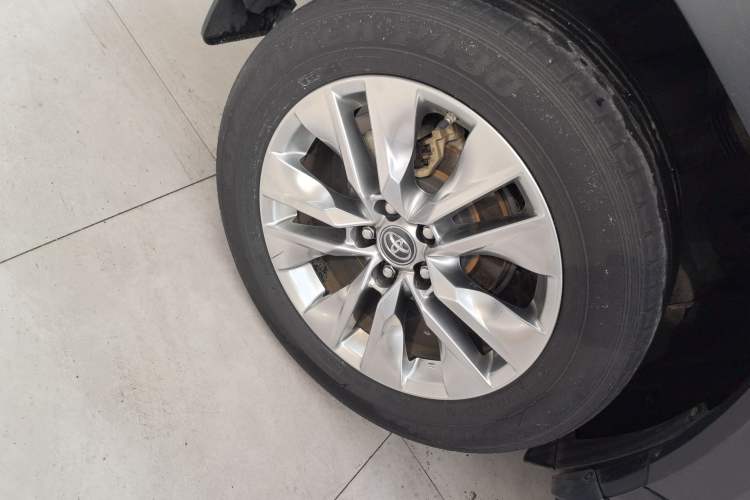 Used Toyota Wildlander 2020 2.0L CVT Two-Wheel Drive Luxury Edition Right Rear Wheel Hub