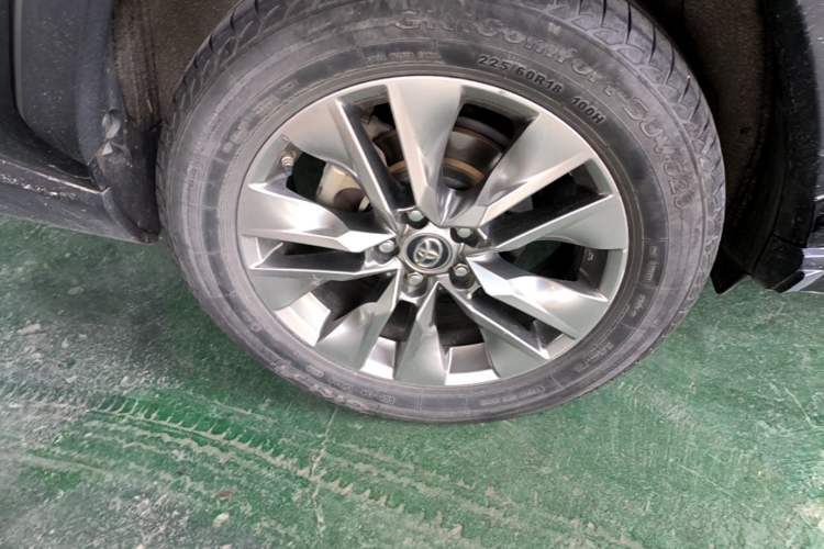 Used Toyota Wildlander 2020 2.0L CVT Two-Wheel Drive Luxury Edition Right Rear Wheel Hub