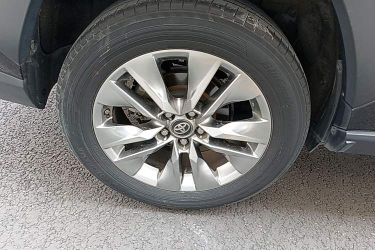 Used Toyota Wildlander 2020 2.0L CVT Two-Wheel Drive Luxury Edition Right Rear Wheel Hub