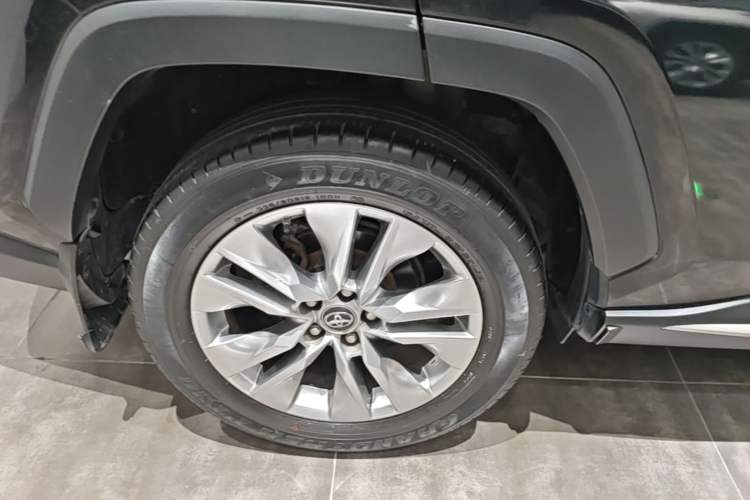 Used Toyota Wildlander 2020 2.0L CVT Two-Wheel Drive Luxury Edition Right Rear Wheel Hub