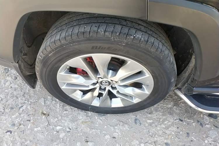 Used Toyota Wildlander 2020 2.0L CVT 4x4 Luxury Edition Right Rear Wheel Hub