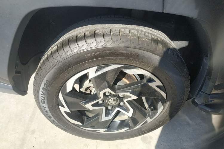 Used Toyota Wildlander 2020 2.0L CVT Two-Wheel Drive Tech Edition Right Rear Wheel Hub