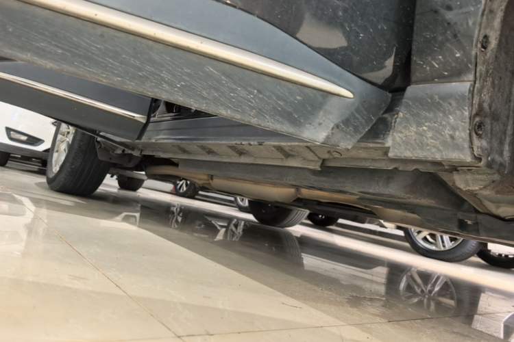 Used Toyota Wildlander 2020 Dual-Engine 2.5L E-CVT Two-Wheel Drive Prestige Edition Right Side Sill