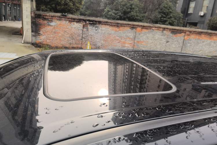 Used Toyota Wildlander 2020 2.0L CVT Two-Wheel Drive Luxury Edition Roof