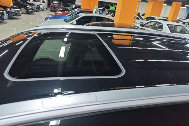 Used Toyota Wildlander 2020 2.0L CVT Two-Wheel Drive Luxury Edition Roof