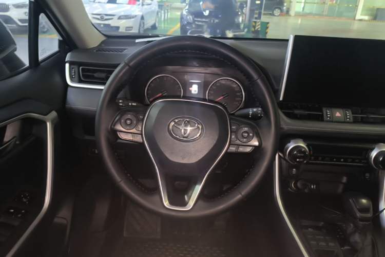Used Toyota Wildlander 2020 2.0L CVT 4x4 Luxury Edition Steering Wheel