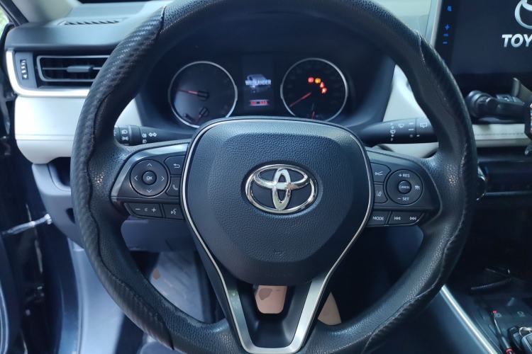 Used Toyota Wildlander 2020 2.0L CVT Two-Wheel Drive Luxury Edition Steering Wheel