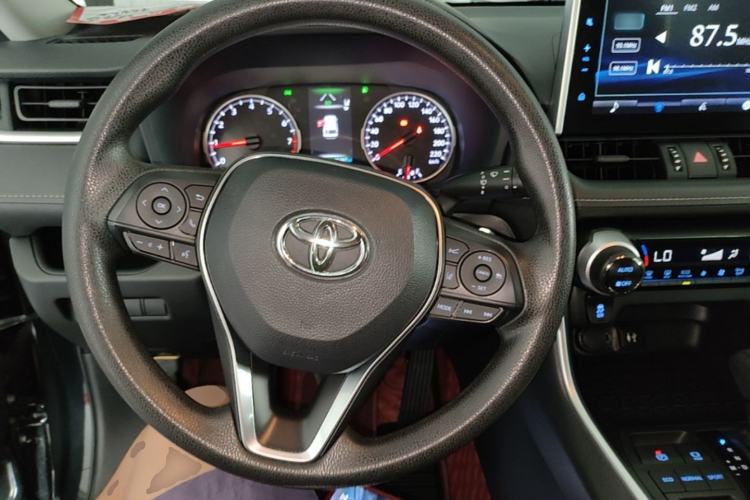 Used Toyota Wildlander 2020 2.0L CVT Two-Wheel Drive Luxury Edition Steering Wheel