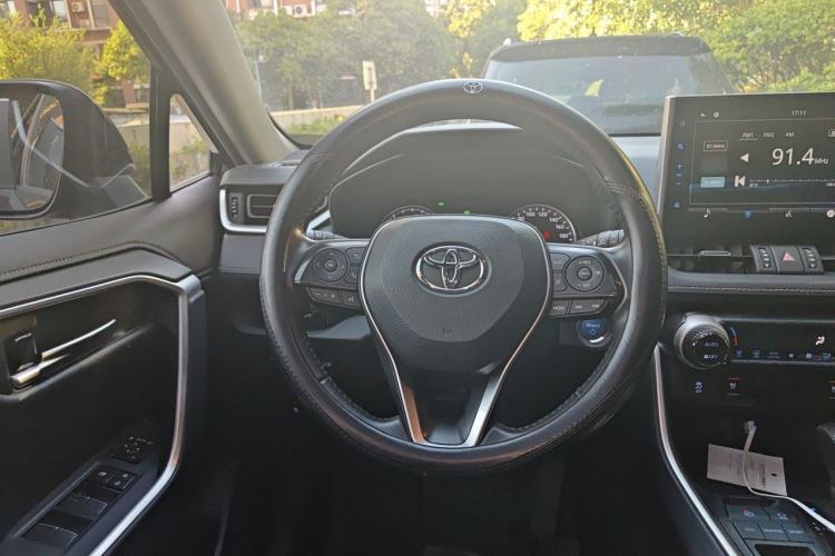 Used Toyota Wildlander 2020 Dual-Engine 2.5L E-CVT Two-Wheel Drive Luxury Edition Steering Wheel