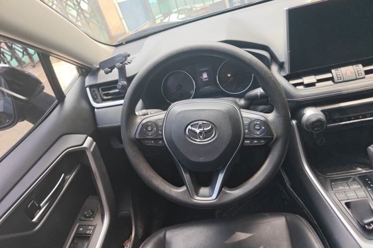 Used Toyota Wildlander 2020 2.0L CVT Two-Wheel Drive Luxury Edition Steering Wheel