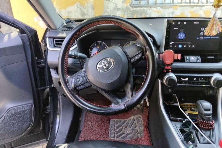 Used Toyota Wildlander 2020 2.0L CVT Two-Wheel Drive Leading Edition Steering Wheel