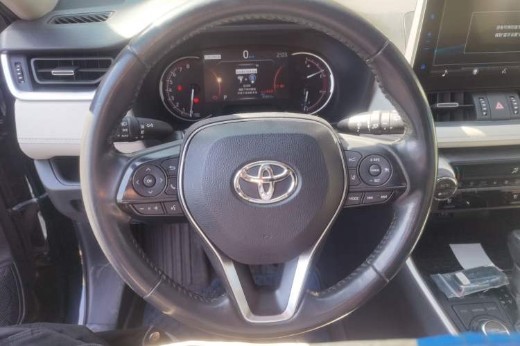 Used Toyota Wildlander 2020 2.0L CVT Four-Wheel Drive Premium Edition Steering Wheel