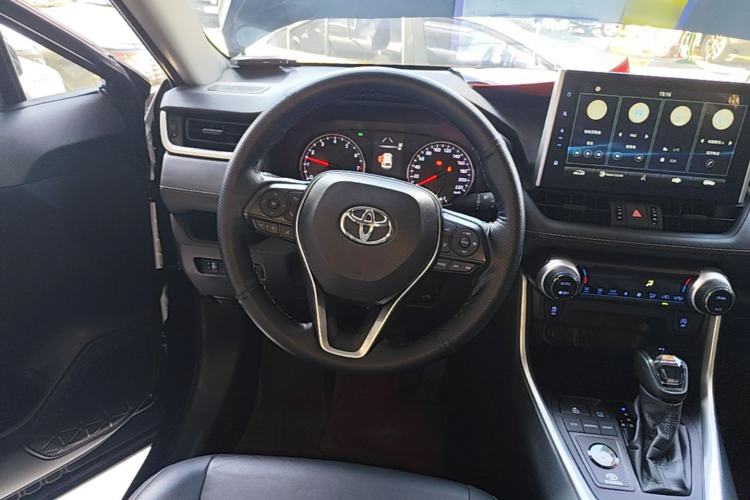 Used Toyota Wildlander 2020 2.0L CVT Two-Wheel Drive Luxury Edition Steering Wheel