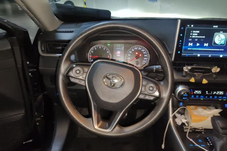 Used Toyota Wildlander 2020 2.0L CVT Two-Wheel Drive Luxury Edition Steering Wheel
