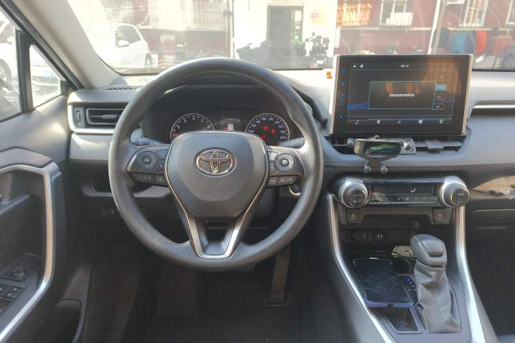 Used Toyota Wildlander 2020 2.0L CVT 4x4 Luxury Edition Steering Wheel