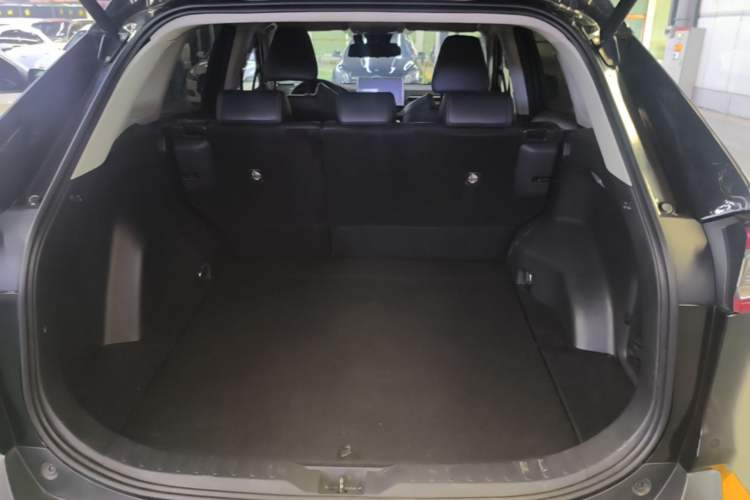 Used Toyota Wildlander 2020 2.0L CVT 4x4 Luxury Edition Trunk