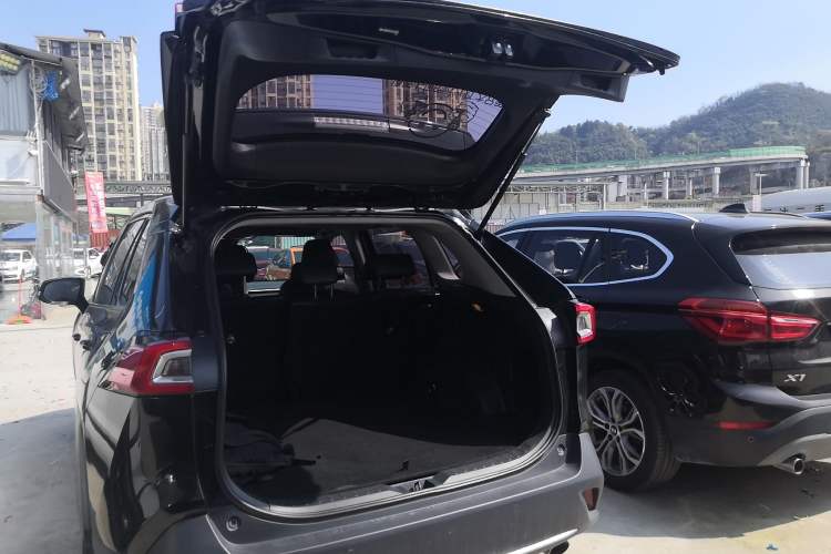 Used Toyota Wildlander 2020 2.0L CVT 4x4 Luxury Edition Trunk