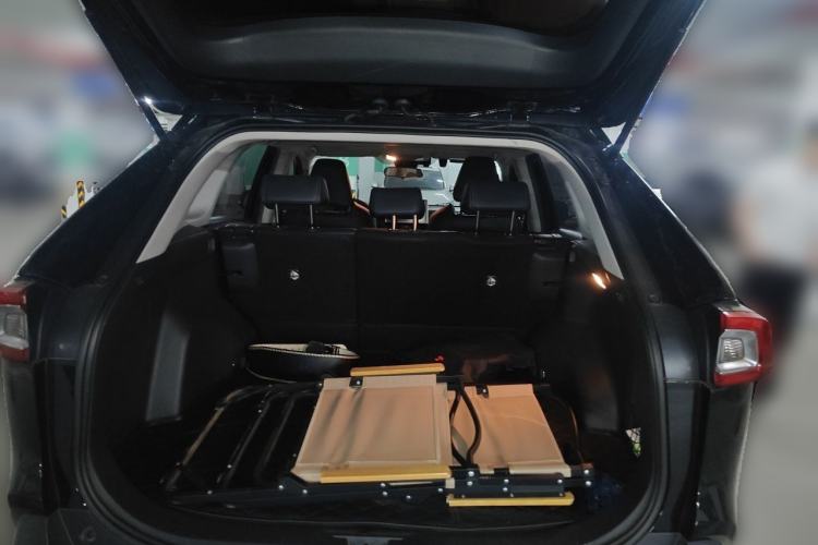 Used Toyota Wildlander 2020 Dual-Engine 2.5L E-CVT Two-Wheel Drive Luxury Edition Trunk