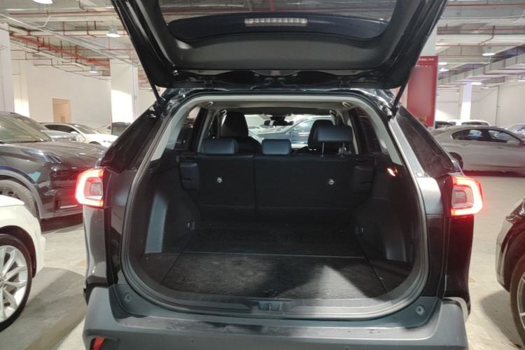 Used Toyota Wildlander 2020 2.0L CVT Two-Wheel Drive Luxury Edition Trunk