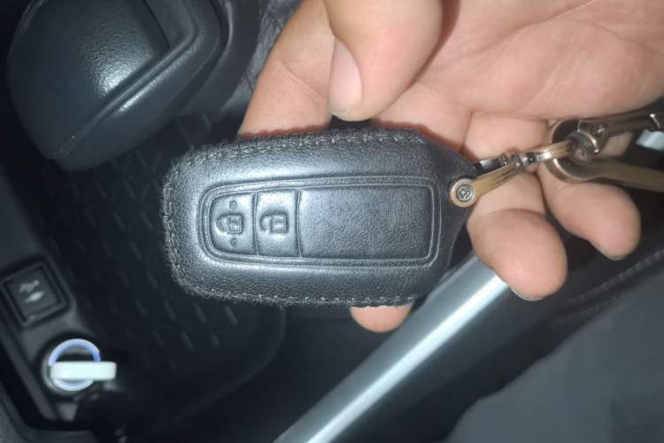 Used Toyota Wildlander 2020 2.0L CVT 4x4 Luxury Edition Vehicle Key
