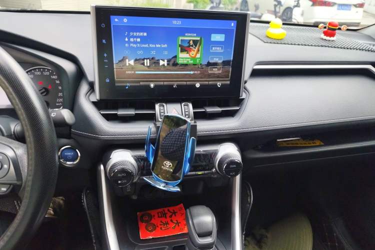 Used Toyota Wildlander 2020 Dual-Motor 2.5L E-CVT Four-Wheel Drive Luxury Edition Audio And AC Panel