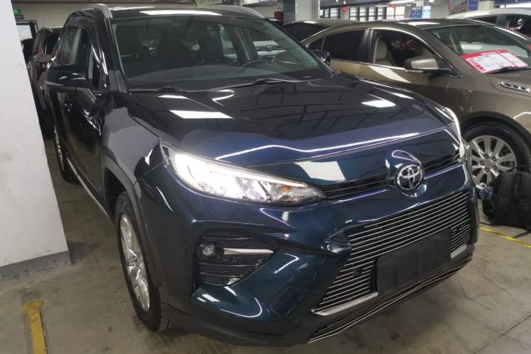 Used Toyota Wildlander 2020 2.0L CVT 4x4 Luxury Edition Exterior 2