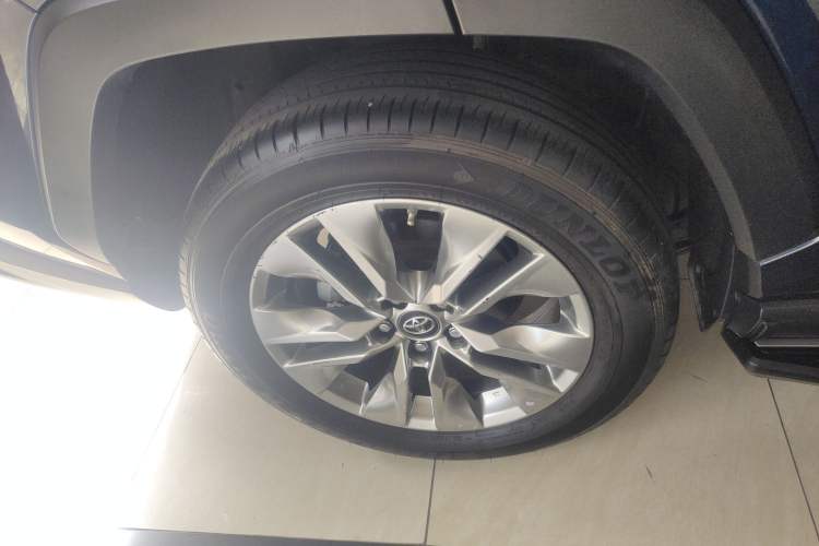 Used Toyota Wildlander 2020 2.0L CVT 4x4 Luxury Edition Exterior 3