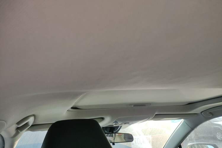 Used Toyota Wildlander 2020 2.0L CVT 4x4 Luxury Edition Headliner