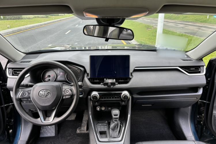 Used Toyota Wildlander 2020 2.0L CVT 4x4 Luxury Edition Interior 2