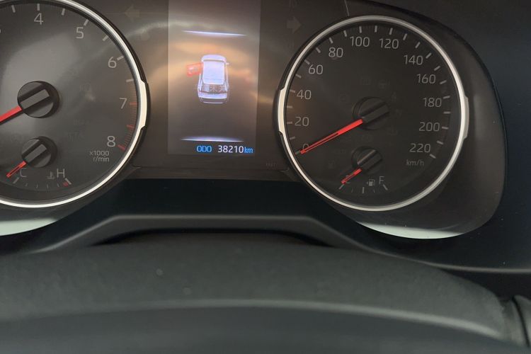 Used Toyota Wildlander 2020 2.0L CVT Two-Wheel Drive Luxury Edition Interior 4