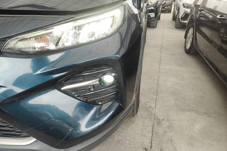 Used Toyota Wildlander 2020 Dual-Motor 2.5L E-CVT Four-Wheel Drive Luxury Edition Left Front Headlight