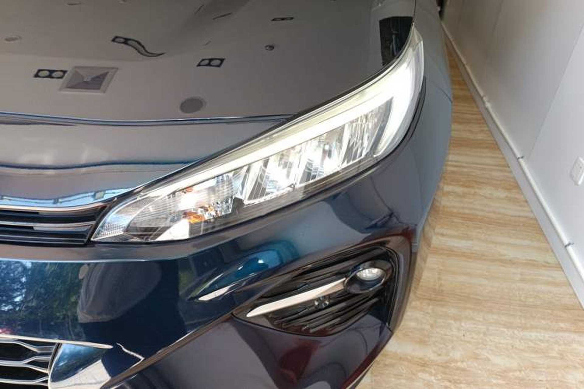 Used Toyota Wildlander 2020 2.0L CVT 4x4 Tech Edition Left Front Headlight
