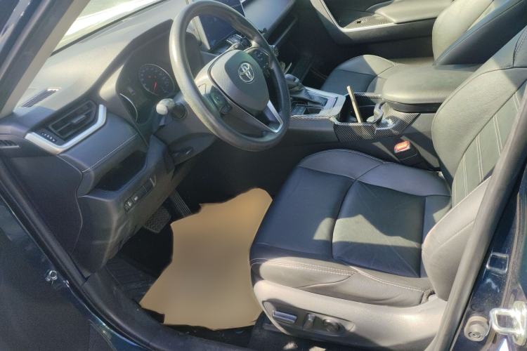 Used Toyota Wildlander 2020 2.0L CVT 4x4 Luxury Edition Left Front Seat