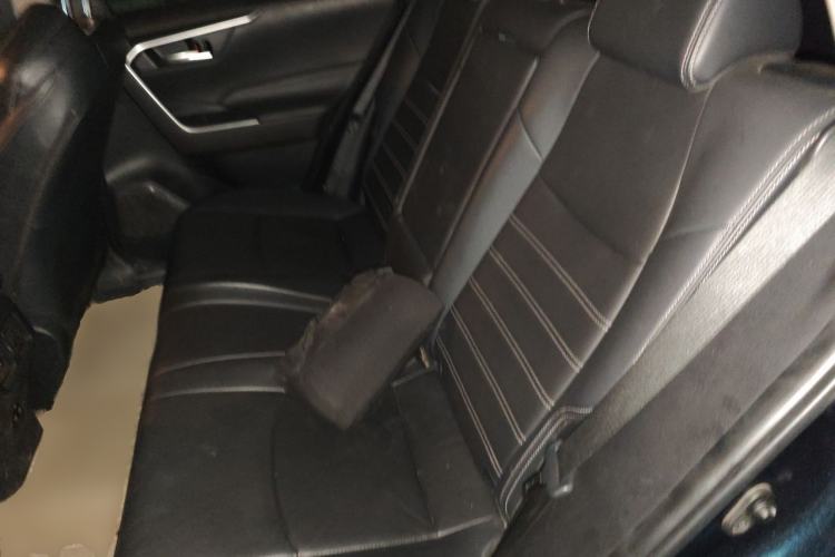 Used Toyota Wildlander 2020 2.0L CVT 4x4 Luxury Edition Left Rear Seat