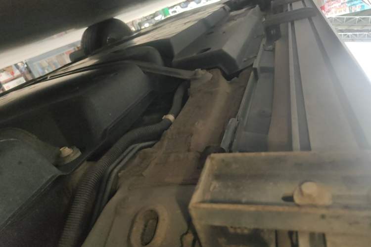 Used Toyota Wildlander 2020 Dual-Motor 2.5L E-CVT Four-Wheel Drive Luxury Edition Left Side Sill
