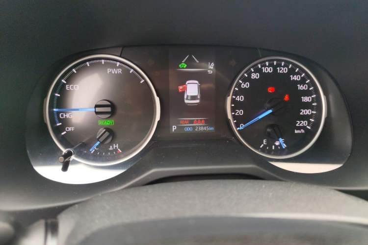 Used Toyota Wildlander 2020 Dual-Motor 2.5L E-CVT Four-Wheel Drive Luxury Edition Odometer Close Up