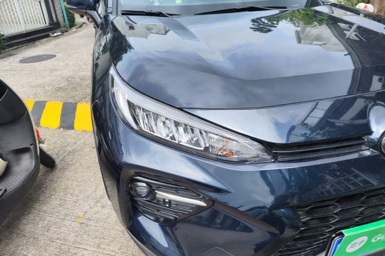 Used Toyota Wildlander 2020 Dual-Motor 2.5L E-CVT Four-Wheel Drive Luxury Edition Right Front Headlight