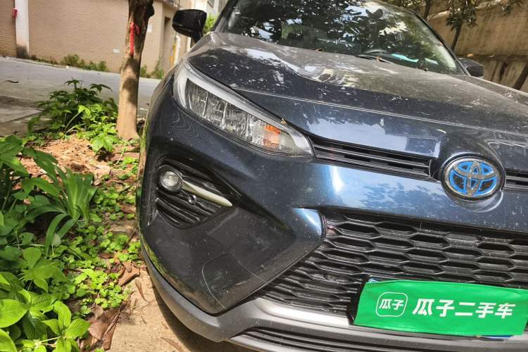 Used Toyota Wildlander 2020 Dual-Engine 2.5L E-CVT Two-Wheel Drive Luxury Edition Right Front Headlight