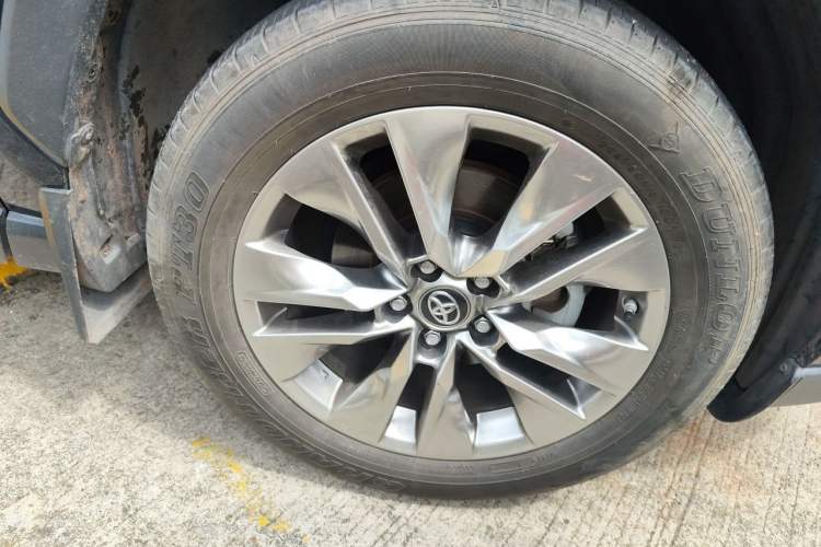 Used Toyota Wildlander 2020 Dual-Motor 2.5L E-CVT Four-Wheel Drive Luxury Edition Right Front Wheel Hub