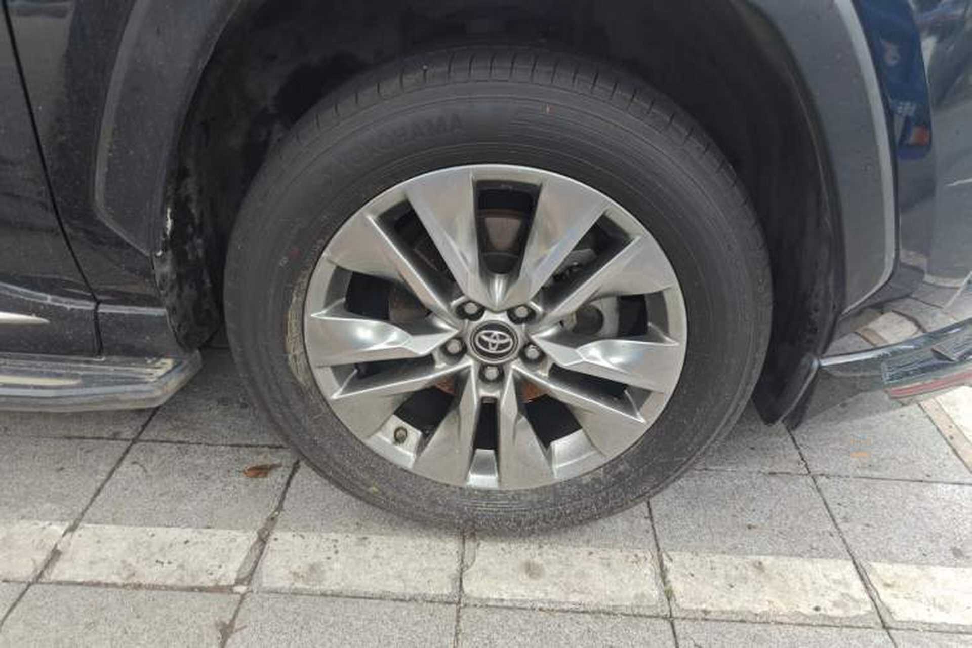 Used Toyota Wildlander 2020 2.0L CVT Two-Wheel Drive Luxury Edition Right Front Wheel Hub