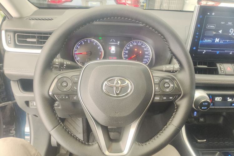 Used Toyota Wildlander 2020 2.0L CVT 4x4 Luxury Edition Steering Wheel