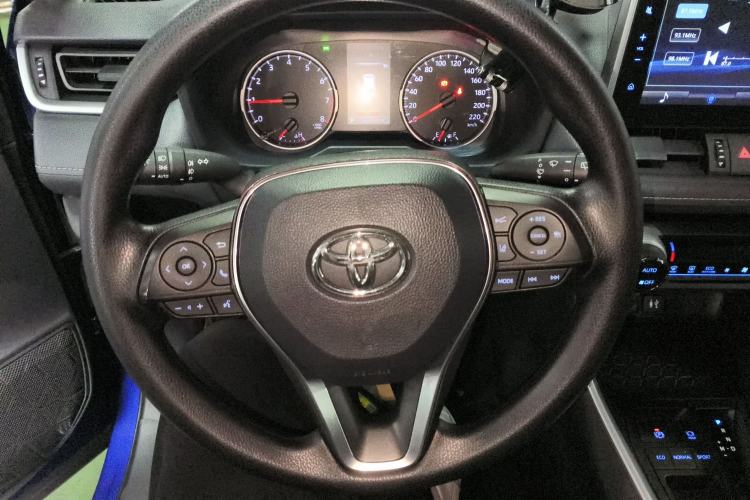 Used Toyota Wildlander 2020 2.0L CVT Two-Wheel Drive Luxury Edition Steering Wheel