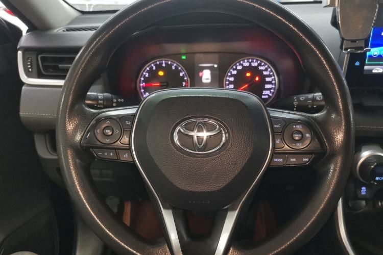Used Toyota Wildlander 2020 2.0L CVT 4x4 Luxury Edition Steering Wheel