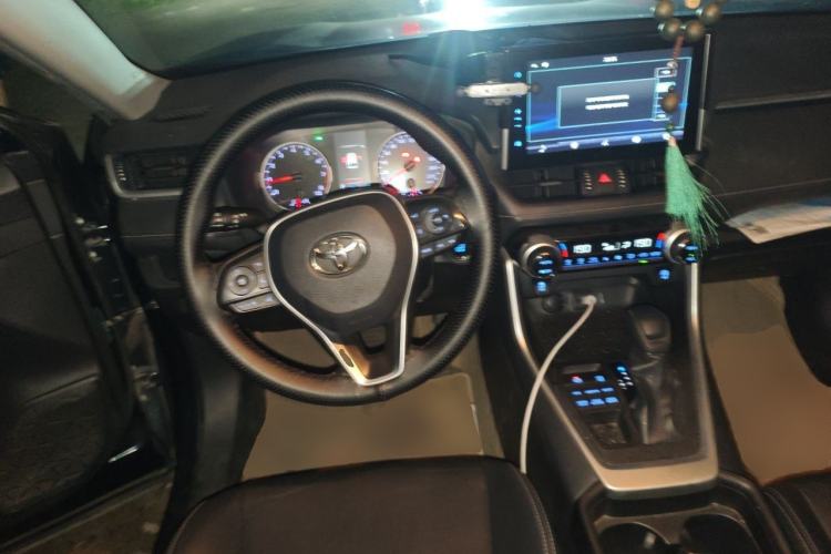 Used Toyota Wildlander 2020 2.0L CVT 4x4 Luxury Edition Steering Wheel