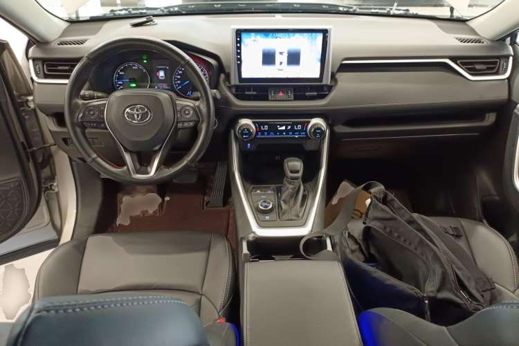 Used Toyota Wildlander 2020 Dual-Motor 2.5L E-CVT Four-Wheel Drive Luxury Edition Center Console